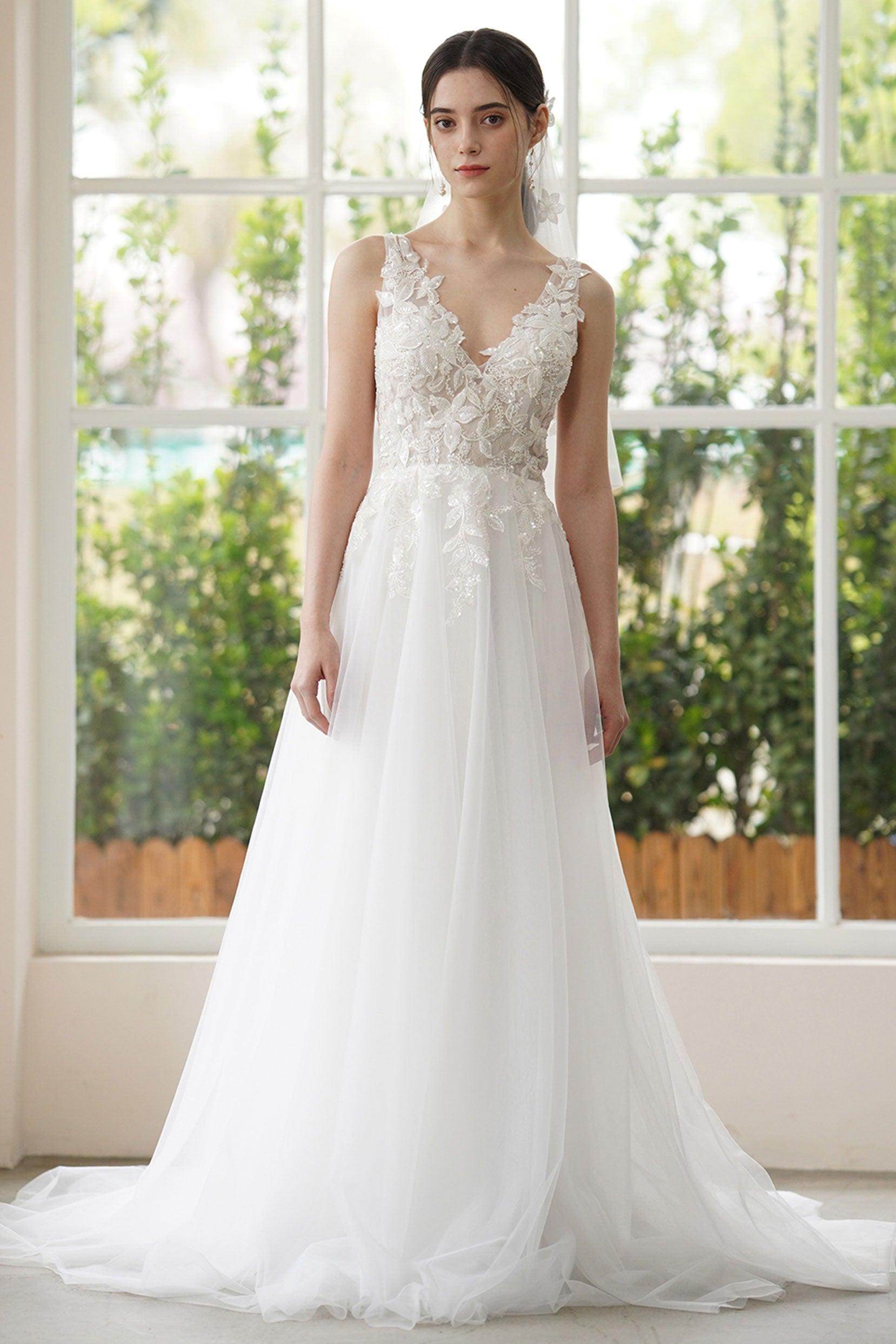 A-Line Sweep-Brush Train Lace Tulle Wedding Dress CW3306 - COCOMELODY